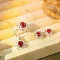 ราคา เซ็ตเครื่องประดับ สร้อยพร้อมจี้ทับทิมแท้แล็บโกรน ทรง Oval Cut 3 กะรัต แหวนทับทิมแท้แล็บโกรน ทรง Oval Cut 3 กะรัต ต่างหูทับทิมแท้แล็บโกรน ทรง Oval Cut 2 กะรัตจาก Impimo Thailand ( (1731666517551450208)