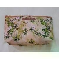 ราคา กระเป๋าTravel kitการบินไทย Jim Thompson Thai Airways คําแนะนําผลิตภัณฑ์ใหม่ของเดือนนี้ (1732330480430188065)