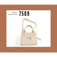 ราคา กระเป๋าเเฟชั่นผู้หญิงสะพายข้างทรงกล่อง No. 7509 NE&NA Collection Bag จัดส่งฟรี กทม (1731766729475458895)