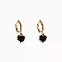 ราคา ต่างหูห่วงทอง จี้หัวใจสีดำกรอบทอง - Black Heart Earring 02 ตุ้ม หู (1731778664458979179)