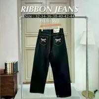 ราคา Ribbon Jeans - กางเกงยีนส์ทรงกระบอกปักลายโบว์กระเป๋าหลัง ( Plus-Size ) (1731190273000376589)