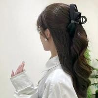 ราคา กิ๊บติดผมผ้าซาติน, เครื่องประดับผมระดับไฮเอนด์, กิ๊บติดผมฉลาม, กิ๊บติดผมเพชรหน้าอก, กิ๊บติดผมหางม้า, กิ๊บติดผมโบว์, ในสต็อก, เครื่องประดับผม, เหมาะสำหรับฤดูใบไม้ผลิ โบว์ สีครีม (1731191212660393086)