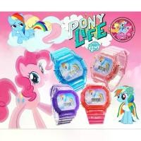 ราคา 【คนไทยแนะนำ!】 (กันน้ำ) นาฬิกาเด็ก Pony kitty frozen มีไฟมีเสียง นาฬิกาข้อมือสำหรับเด็กอายุ3ปีขึ้นไป ลายกาตูนโพนี่ คิตตี้ ดิจิตอล RC128/1 (1732424127462672121)