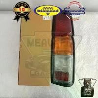 ราคา ไฟท้าย เสื้อไฟท้าย โคมไฟท้าย NISSAN BIG M 993ปี 1990-1995 นิสสัน บิ๊กเอ็ม 993 ตราเพชร ไดมอนด์ Diamond (1732228753165157772)