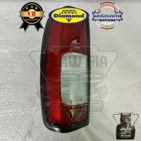 ราคา ไฟท้าย โคมไฟท้าย NISSAN FRONTIER ปี 1999 - 2006 นิสสัน ฟรอนเทียร์ ตอนเดียว / 4 ประตู ตราเพชร ไดมอนด์ Diamond (1732459520643860052)
