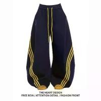 ราคา 2025 ร้อนใหม่ยอดนิยมฤดูร้อนขนาดบวก 150.00 กก. American High Street Vintage Stripe สามแถบ Track Sweatpants ผู้ชายและผู้หญิง Loose BF Matchet Pants (1732287589189125330)