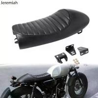 ราคา ❁ที่นั่งรถจักรยานยนต์สากลคาเฟ่แข่งขันวินเทจ Hump อั่นแบนแบน Retro ที่นั่งสำหรับฮอนด้า CB125S CB200 CB350 CL350 CB400✩ (1732094136338187527)