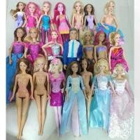 ราคา ตุ๊กตาบาร์บี้ บาร์บี้แท้มือสองรวมบาร์บี้งานหนัง DVD ลงในโพสต์นี้สินค้าได้ตามภาพ##งานเครื่องตีไม่ได้ test นะคะขอคนรับได้ (1731910915355281207)