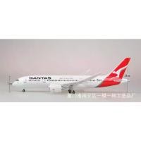 ราคา โมเดลเครื่องบินผู้โดยสาร 787 ของสายการบิน Qantas ของออสเตรเลีย, เครื่องยนต์โบอิ้ง 787, การจำลองด้วยรอกพร้อมไฟ, Scale 1: 130 (1731025838611401369)