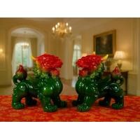 ราคา คู่กิเลนมงคล หินแกะสลักสีเขียวแดง ปี่เซียะ คิริน Feng Shui Tung ของแต่งบ้านหรูเรียกทรัพย์ เสริมโชคลาภ แก้ฮวงจุ้ย ของขวัญขึ้นบ้านใหม่ วัตถุมงคลจีนตั้งโชว์ในคฤหาสน์หรู Feng Shui Lucky Kirin Statue (1732