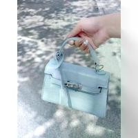 ราคา กระเป๋าคลิปลำลอง มือถือ สีฟ้า ประณีต สำหรับผู้หญิง คุณภาพสูง เหมาะสำหรับพร็อพ กระเป๋าสะพายข้าง มาใหม่ในปี 2025 crochet bag คาดเอว wallet women กระเป๋า สียีนส์ mustard sugar monda (1731737925413143871)