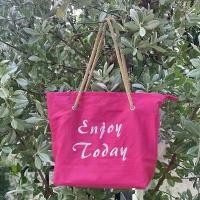 ราคา [จัดส่งทันที] Beach bag SUMMER กระเป๋าผ้าแคนวาส กระเป๋าผ้า minimal canvas tote bag ปักชื่อ (1732102904076470404)