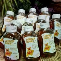 ราคา [ส่งฟรี] น้ำผึ้งจากเกสรดอกลำไย Longan Honey แท้ 100% แบบขวดบีบ 250g. (1731891917685360508)