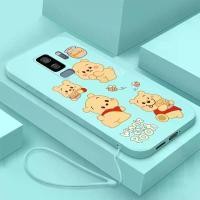 ราคา เคสโทรศัพท์, เคสสำหรับ Samsung S9 และ Samsung S9 PLus, ดีไซน์ Winnie the Pooh Honey น่ารัก, ตัวป้องกันซิลิโคนเหลว, ฝาครอบกันชนกันกระแทกเรียบ, พร้อมเชือกเส้นเล็ก, ดีไซน์ใหม่ล่าสุด (1729995357852240044)