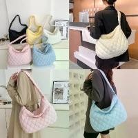 ราคา พร้อมส่งจากไทย กระเป๋าผ้า Soft Baguette สะพายข้าง มี 5 สี มีซิป (1732210214440372210)