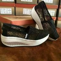 ราคา รองเท้าผ้าใบ, สไตล์ฤดูร้อน, สำหรับผู้หญิง, พื้นหนา, รองเท้าโยกลูกไม้, ตาข่ายระบายอากาศ, ความสูงพิเศษ, รองเท้าสีขาว, รองเท้า Muffin, รองเท้าผู้หญิง (1730284152960354422)