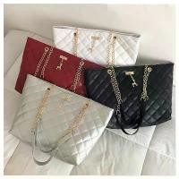 ราคา wardrobe 9391 กระเป๋าสะพายข้าง คุณภาพระดับพรีเมียม แฟชั่นกระเป๋าสะพายไหล่ (หลากสี) COD (1732502234120095703)