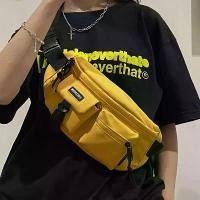 ราคา กระเป๋าคาดหน้าอกสำหรับผู้ชาย เทรนด์ Ins กระเป๋าใบเล็ก สไตล์ญี่ปุ่น อเนกประสงค์ แฟชั่นสตรีท กระเป๋าสะพายข้าง กันน้ำ กระเป๋าสะพายไหล่ เหมาะสำหรับนักเรียนและกีฬา กระเป๋าคาดเอว ဖ ရ (1732124738186938255)