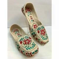 ราคา Indian Embroidery Juttis รองเท้าอินเดียงานปัก พร้อมส่ง จัดส่งเฉพาะจุด (1731771100923267556)