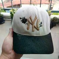 ราคา หมวก MLB New York Yankees ปักดอกไม้ Flower Embroidery Buckle (55-60 cm.) (Hot sale) (1731584552752285117)