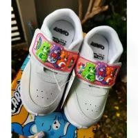 ราคา [พร้อมส่ง] รองเท้านักเรียน รองเท้าพละ รองเท้านักเรียนหญิง รองเท้าอนุบาล รองเท้านักเรียนประถม แคร์แบร์ Care bears - Chappy CB2- รุ่นใหม่ 2567 (1732283764245759431)