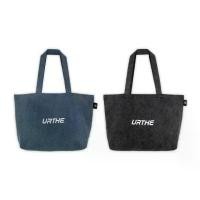 ราคา URTHE - กระเป๋าผ้า ยีนส์ สกรีนลาย รุ่น THE DENIM TOTE BAG ขายร้อน (1731624894616667403)