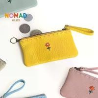 ราคา GUATE กระเป๋ากุญแจหนังแท้ รุ่น Zip Tum Flower หนังแท้ 100% ใส่กุญแจ กุญแจรีโมท ใส่เหรียญ ปักดอกไม้ งานhandmade (1731636241135797570)