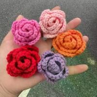 ราคา กุหลาบขนาดเล็กโครเชต์, หลากสี, ดอกไม้จำลอง, ของขวัญ, เครื่องประดับเสื้อผ้า, ทำด้วยผ้าขนสัตว์, ผลิตโดยผู้ผลิต ต้นยางนา peony flower ต้น กระสัง (1732352183860757639)
