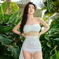 ราคา ชุดว่ายน้ำสตรี สไตล์เซ็กซี่ น่ารัก และเซ็กซี่ บิกินี่ เอวสูง ไม่มีสายหนัง พร้อมผ้าคลุม ชุดว่ายน้ำทูพีซ ปี 2024 (1732326533568366815)