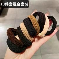 ราคา ยางมัดผมเล่นสงกรานต์ โบว์มัดผม ที่รัดผม ยางรัดผมตุ๊กตา ยางรัดผมสีดําแบบหนา ยางมัดผมเกลียวคู่กับแฟน ยางมัดผม ไม่เป็นรอย ย า ง ร ั ด ผ ม แ บ บ เ ก ล ี ย ว ยางสีดำ อาเรียมัดผมที่คาด (1732155335837255726)