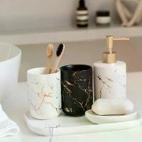ราคา [พร้อมส่ง] ขวดใส่แชมพู ที่วางสบู่ ขวดเซรามิคลายหินอ่อน สีดำ แก้วน้ำ แก้วเซรามิค และที่วางสบู่หินอ่อน (1732560207080884044)