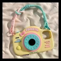 ราคา สายคล้องมือกล้องสีเหลือง สามมิติ เข้ากันได้กับ iPhone 15 Pro Max, Apple 14, 13, 12 และ 11, ทำจากซิลิโคน, ดีไซน์สร้างสรรค์ (1730362427709950690)