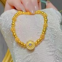 ราคา กำไลข้อมือดอกไม้ฉลุลายฝังเพชรCZ สร้อยข้อมือทองทรายแฟชั่นผู้หญิง สไตล์วินเทจ Y2K หรูหราดูแพง งานฝีมือ เครื่องประดับ ของมันต้องมี (1732357057700398438)