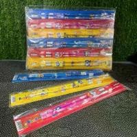ราคา <ยกโหล 12 ชุด> ชุดไม้บรรทัดพลาสติก-ลายการ์ตูนน ขนาด 30 ซม.+ ดินสอ 2 แท่ง+ กบเหลาดินสอ+ ยางลบ แข็งแรงใช้ได้นาน (1732399052021466286)