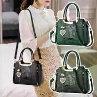 ราคา กระเป๋าหนังสะพายข้างและสะพายไหล่ สไตล์วินเทจ สำหรับสุภาพสตรี ดีไซน์หรูหราประณีต #FashionistaFinds กระเป๋าทุกใบมีสไตล์ #ChicVibes กระเป๋าหนังผู้หญิง แฟชั่นวินเทจ กระเป๋าสะพายข้างและสะพายไหล่ (173230322