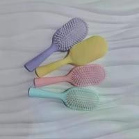 ราคา หวีเบาะลม สำหรับผู้หญิงและนักเรียน สีมาการูน สไตล์เกาหลี ดูดี ป้องกันไฟฟ้าสถิตย์ หวีนวดฟู แปรงเบาะสำหรับใช้ในบ้าน อาม ธงชาติไทย ลูกโป่ง จัด งาน balloon (1732608306672469920)