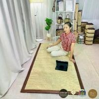 ราคา เสื่อเย็นและพรมปูพื้น ที่นอนเสื่อกก บุฟองน้ำ ขนาด 2.7ฟุต/3.5ฟุต/4ฟุต รุ่นทอมือทอทั้งลำต้น แบบม้วนเก็บ ปิคนิคได้ / ที่นอนพระ ที่นอนถือศีล ทำบุญ สังฆทาน / เสื่อเย็น พรม / ของฝาก ของที่ระลึก พรมปูพื้น (1