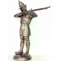 ราคา พระนเรศวรมหาราช ทรงพระแสงปืนต้น งานหล่อด้วยโลหะสัมฤทธิ์ งานปราณีต งดงาม หายาก น่าสะสม (1731242457333335069)