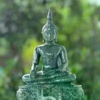 ราคา พระพุทธรูป แกะสลัก หินเขียวอินเดีย ปางมารวิชัย รูปทรง สุโขทัย หน้าตัก 5 นิ้ว พร้อมฐาน สูงรวมฐาน 13 นิ้ว นํ้าหนัก 9 กิโลกรัม (1730715711396743741)
