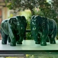 ราคา ช้าง แกะสลัก ช้างมงคล หินเขียวอินเดีย ขนาดลำตัวยาว 12 นิ้ว ขนาดลำตัวกว้างใหญ่ 7 นิ้ว สวนสูง 10 นิ้ว นํ้าหนัก 16 กิโลกรัม รูปปั้น (1730691169419168413)