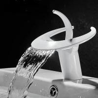 ราคา ก๊อกน้ำตกทองเหลือง, ก๊อกน้ำร้อนและน้ำเย็น, ห้องน้ำ, ด้ามจับเดี่ยว, รูเดียว, ติดอ่างล้างหน้า, ก๊อกน้ำผสมอ่างล้างหน้า, [COD] (1731156566089173995)