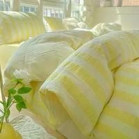 ราคา ชุดเตียง ผ้าปูที่นอน ผ้าคลุมเตียง ผ้าคลุมเตียงสี่ชิ้น วัสดุผ้าฝ้ายซักนุ่มพิเศษ เหมาะสำหรับฤดูร้อน สไตล์หวานและเป็นธรรมชาติ รวมผ้านวมเดี่ยวและปลอกผ้านวมสามชิ้น เหมาะสำหรับหอพัก (1730731935433984344)