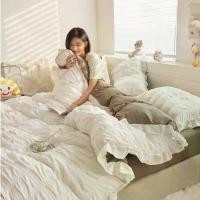 ราคา ชุดเครื่องนอน 4-in-1 สไตล์เจ้าหญิง ปลอกหมอนลูกไม้ เตียงเดี่ยวและควีน มีให้เลือก 3.5 สี เหมาะสำหรับเตียงขนาดคิงไซส์ มีให้เลือกตั้งแต่ 5 ฟุต ถึง 6 ฟุต เท้า (1730517298407443005)