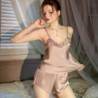 ราคา ชุดนอนเสื้อกั๊กผ้าซาติน, ชุดสูทสองชิ้นของผู้หญิง, ฤดูร้อน, ขอบใบมิ้นต์, คอวี, วัสดุผ้าไหมน้ำแข็ง, กางเกงขาสั้นแขวน, เหมาะสำหรับสวมใส่ในบ้าน, ชุดสูทใหม่ (1731226912280577456)