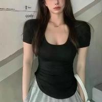 ราคา เสื้อยืดแขนสั้นผู้หญิง ฤดูร้อน มาใหม่ ชายเสื้อโค้ง คอ U ไหล่ปกติ สีดำ ทรงผิดปกติ ทรงสลิมฟิต เสื้อเซ็กซี่ ความยาวสั้น อินเทรนด์ [COD] (1731339588640867444)