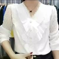 ราคา เสื้อเบลาส์ลูกไม้มีสไตล์ สามปุ่ม ตัดแต่งลูกไม้ฐานใหม่ เสื้อแขนยาว แฟชั่นสลิมมิ่ง แจ๊กเก็ตทรงหลวม ปี 2024 (1732073630941023042)