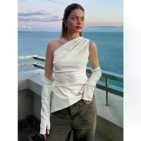 ราคา เสื้อผ้าผู้หญิง สไตล์ยุโรปและอเมริกา เสื้อกั๊กหนัง PU คอปกแนวทแยงแขนกุด เสื้อแขนยาว สูทผู้หญิง (1731978362296764750)