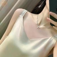 ราคา เสื้อกั๊กเสื้อชั้นในผ้าไหมเทียม, สำหรับผู้หญิง, ทรงหลวม, คอวี, แขนกุด, ชุดฤดูร้อน, เสื้อเบลเซอร์เปลือย, เสื้อฐานผ้าซาตินอะซิเตท เสื้อ ครอป ลาย กุหลาบ (1732186992063515373)