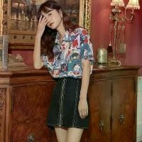 ราคา เสื้อเชิ้ตสไตล์วินเทจ ฤดูร้อน 2023 สไตล์ญี่ปุ่น Ukiyo-E ทรงหลวมและกระชับสัดส่วน แขนสั้น เสื้อเชิ้ตลายดอกไม้ สำหรับผู้หญิง (1731444575605523912)