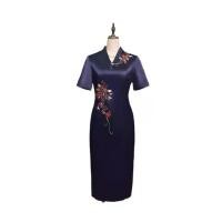 ราคา ชุดเดรสแม่แต่งงาน, ชุดขนมปังแม่เจ้าสาว, เสื้อผ้าวัยกลางคน, สไตล์จีน, ผ่าข้าง, วัสดุอะซิเตท, กี่เพ้าสไตล์จีนใหม่, Cheongsam, ชุดสตรีฤดูใบไม้ร่วง, ปัก, สีฟ้าเรียบหรู (1731215624643577031)